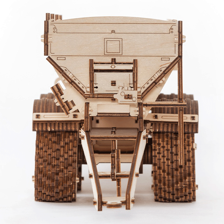 CONSTRUCTION KIT OF MECHANICAL MODEL"TRAILER FOR KIROVETS K-7M"