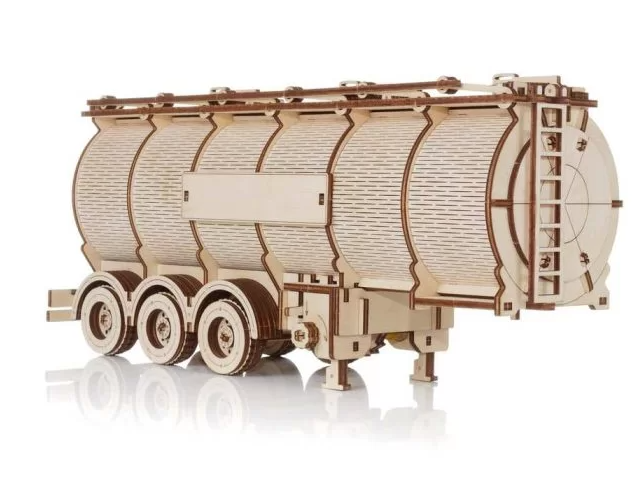 CONSTRUCTION KIT OF MECHANICAL MODEL"TANK SEMITRAILER FOR TRUCK ROAD KING"
