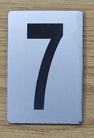 SIGN HOUSE NUMBER "7" 6X4 SILVER