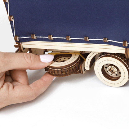 CONSTRUCTION KIT OF MECHANICAL MODEL"TILT SEMITRAILER FOR TRUCK ROAD KING"