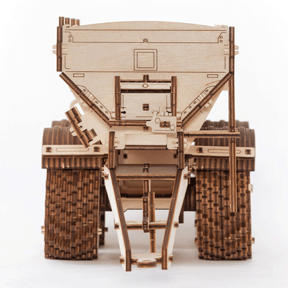 CONSTRUCTION KIT OF MECHANICAL MODEL"TRAILER FOR KIROVETS K-7M"