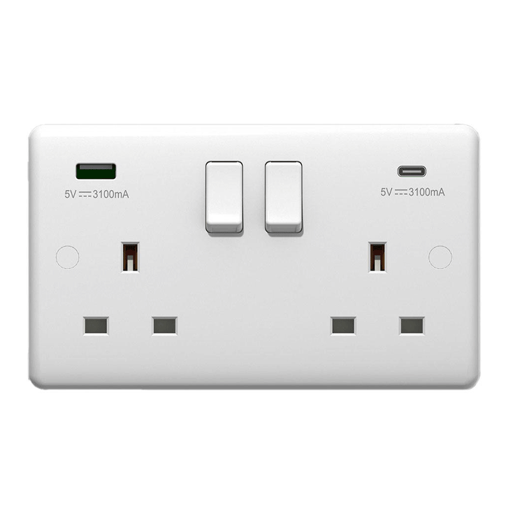 DOUBLE S/SOCKET WITH 2USB CHARGER