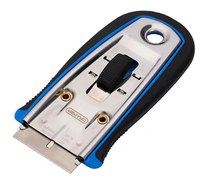 RETRACTABLE WINDOW SCRAPER